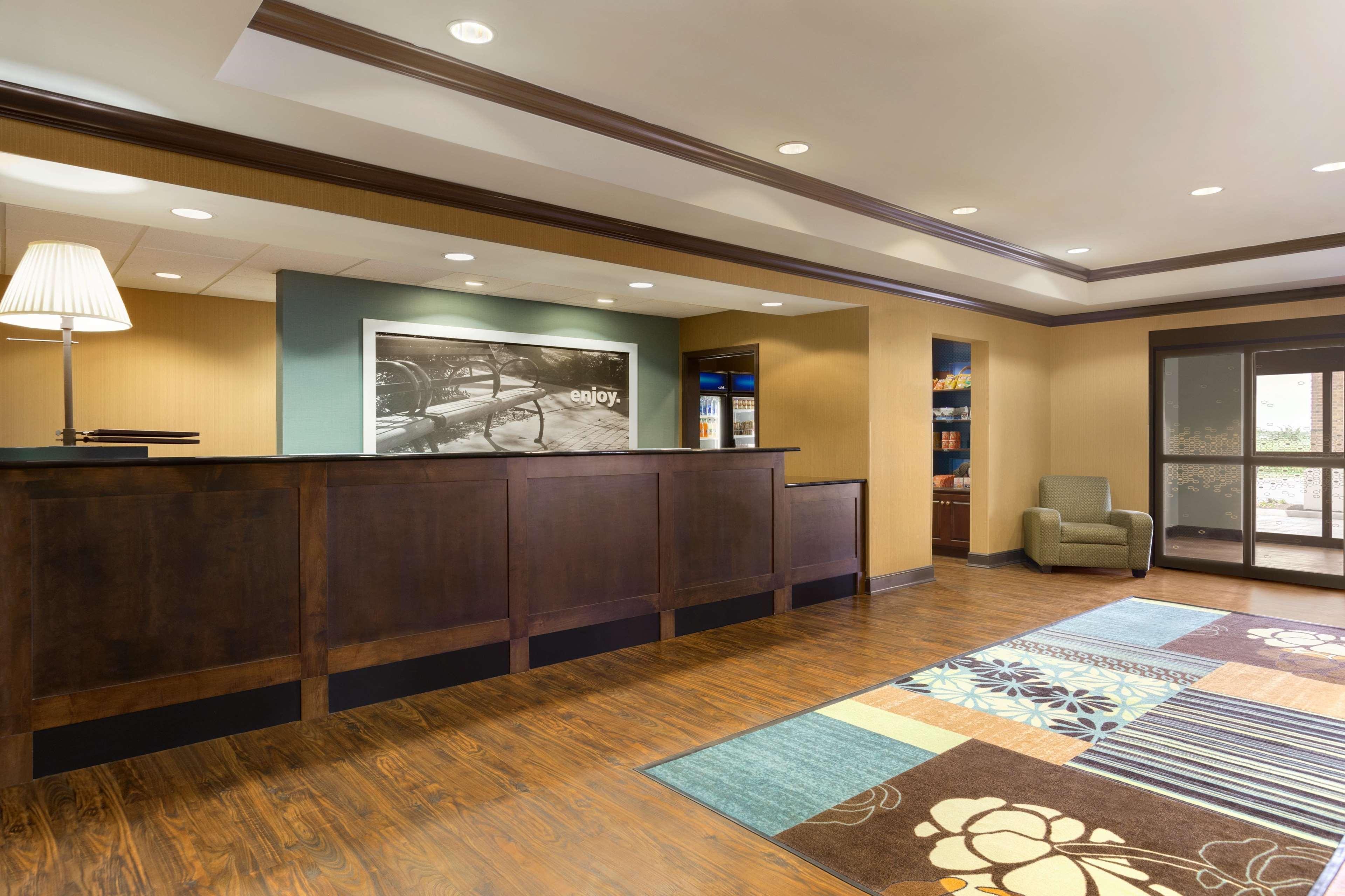 Hampton Inn Stow Exteriör bild