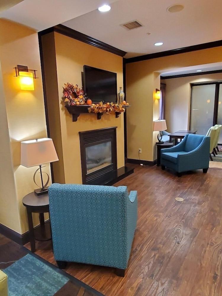 Hampton Inn Stow Exteriör bild