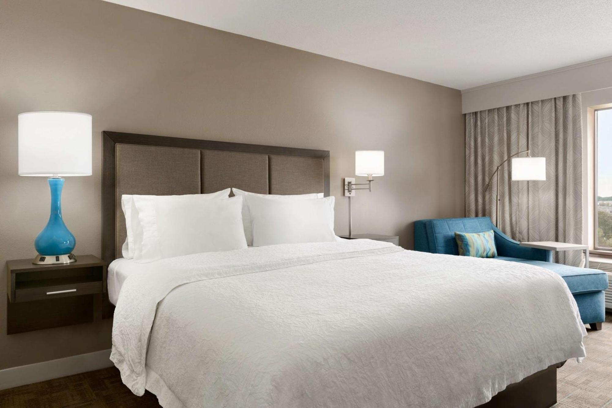 Hampton Inn Stow Exteriör bild